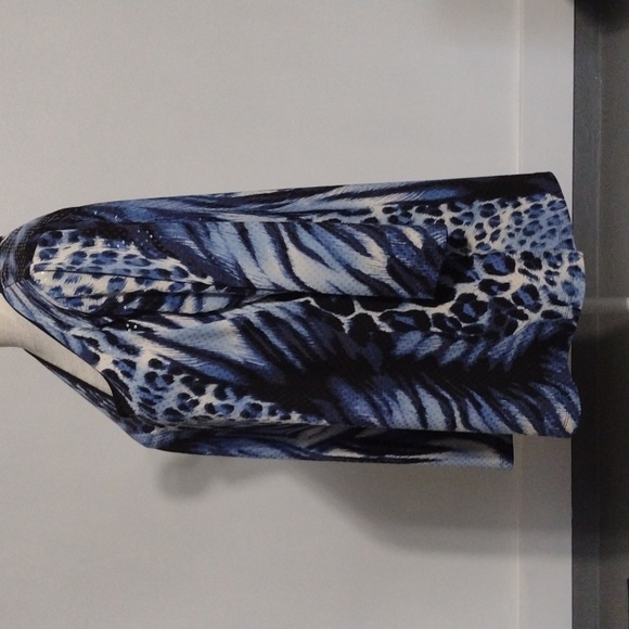 Susan Graver Top - Picture 2 of 8